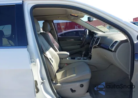 2013 Jeep Grand Cherokee Laredo z USA, uszkodzony, nr VIN 1C4RJFAG3DC537355